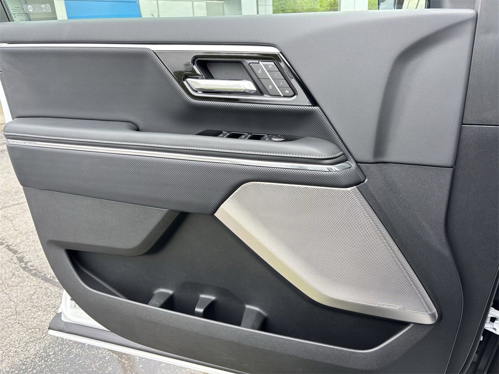 2025 Gmc Sierra EV Denali photo 13