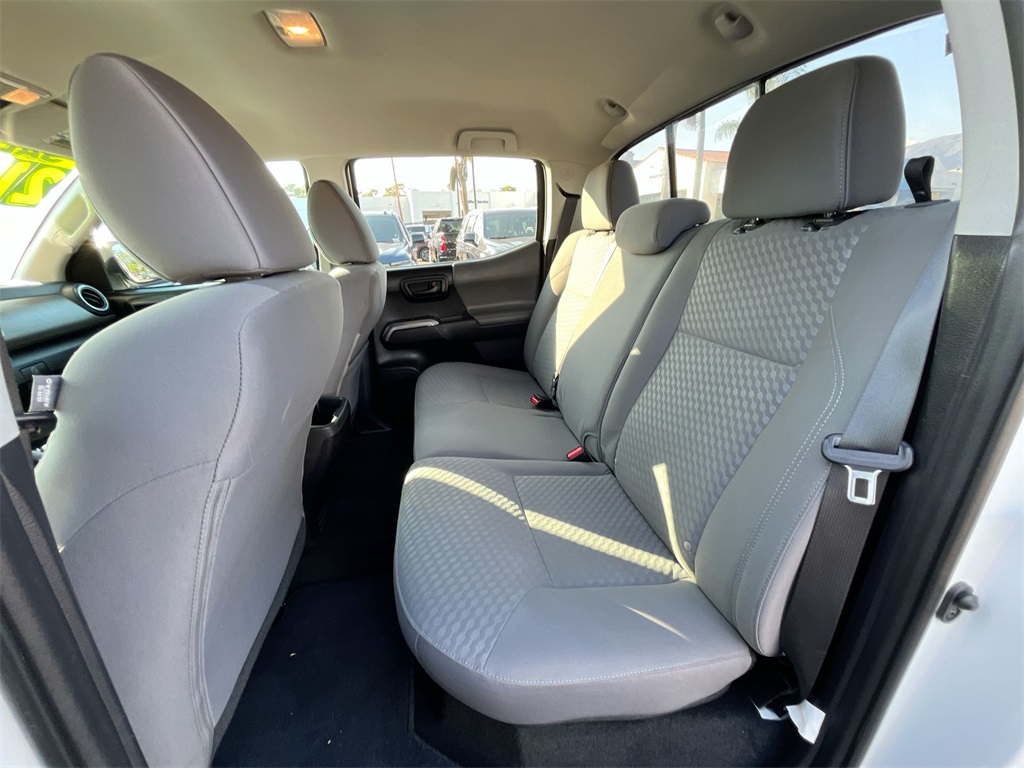 2021 Toyota Tacoma SR5 photo 21