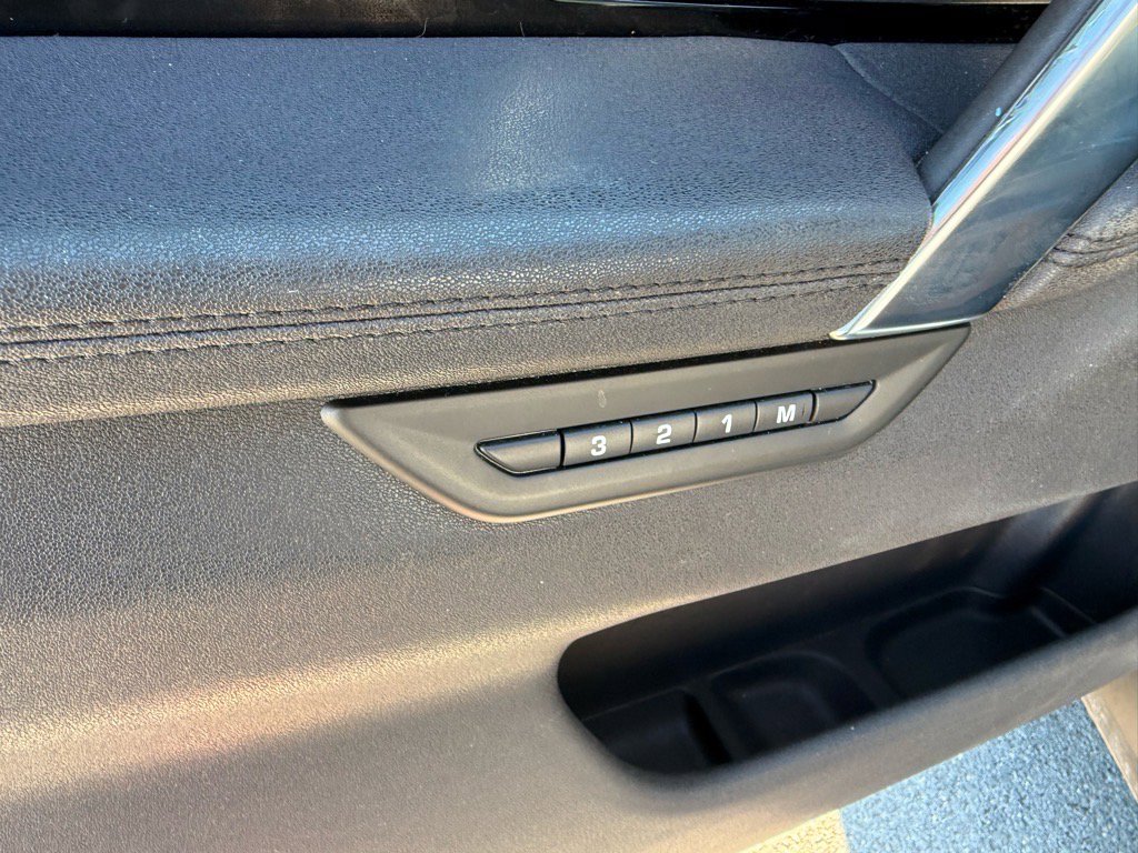 2020 Land Rover Discovery Sport SE photo 13