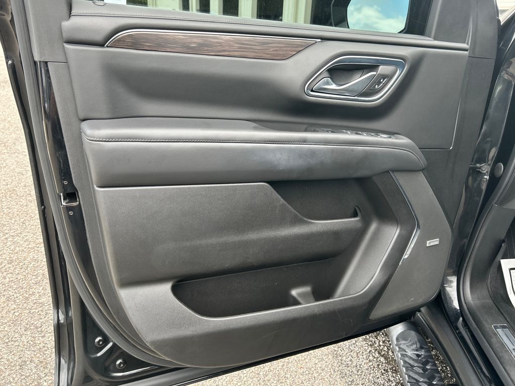 2022 Chevrolet Suburban Z71 photo 15