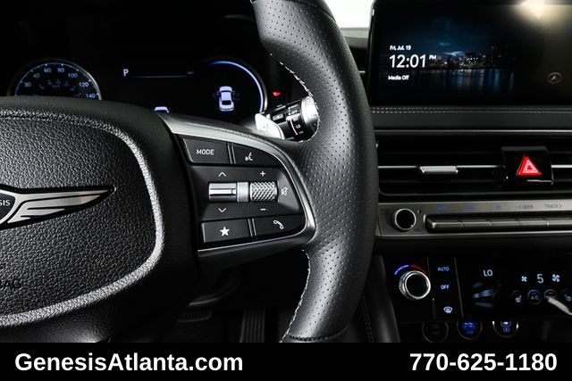 2025 Genesis G70 2.5T photo 14