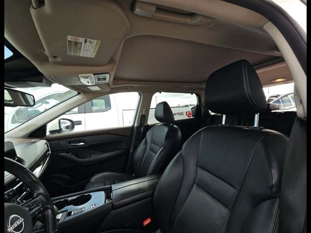 2023 Nissan Rogue SL photo 4