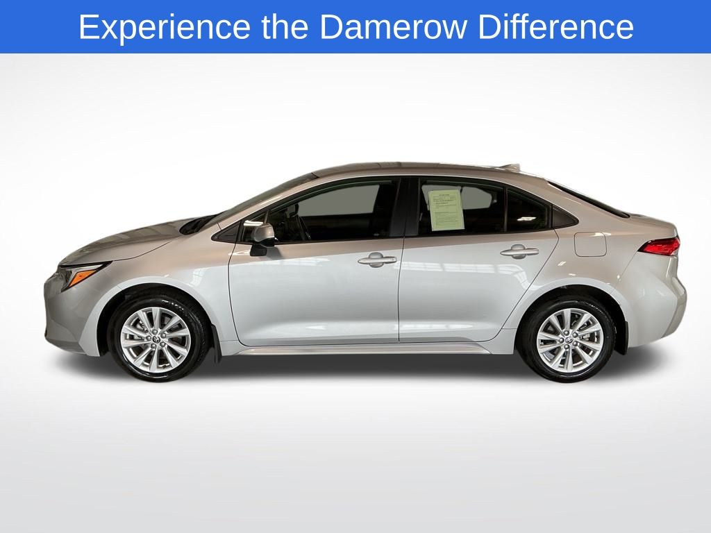 2024 Toyota Corolla Hybrid LE photo 2