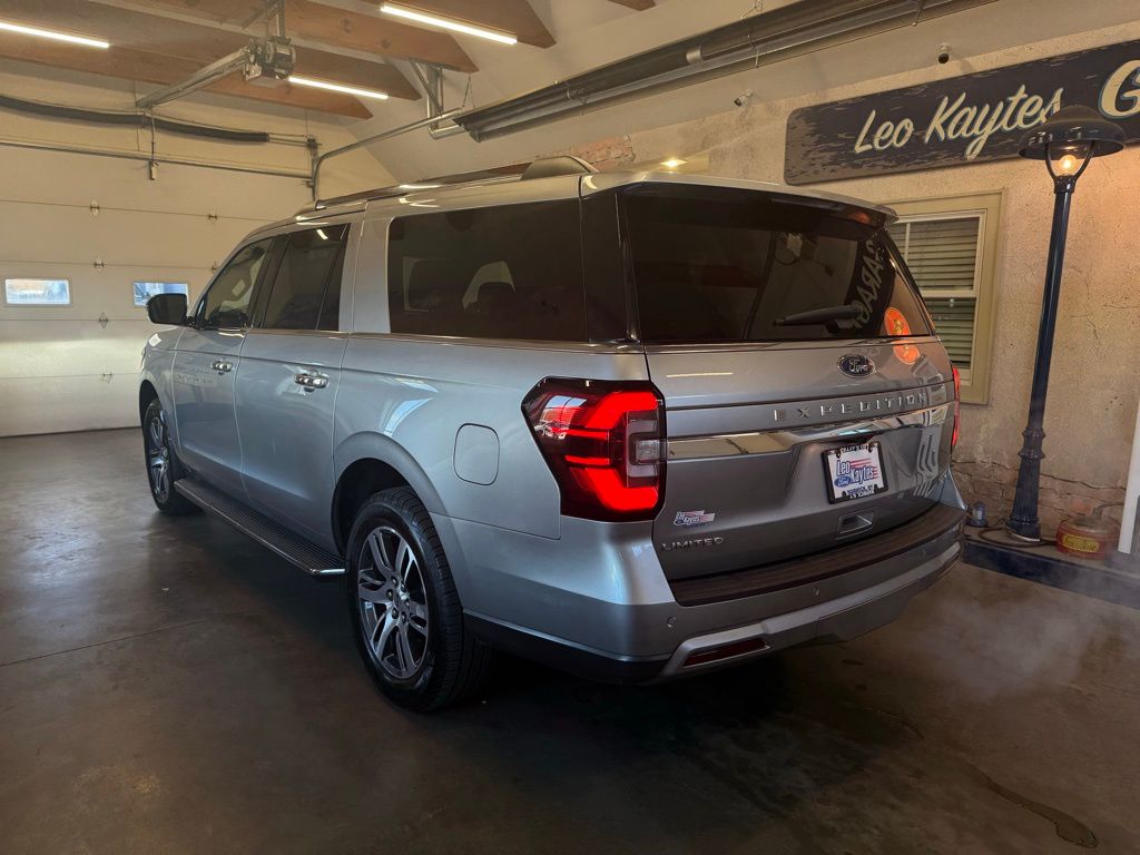 2023 Ford Expedition MAX Limited photo 4