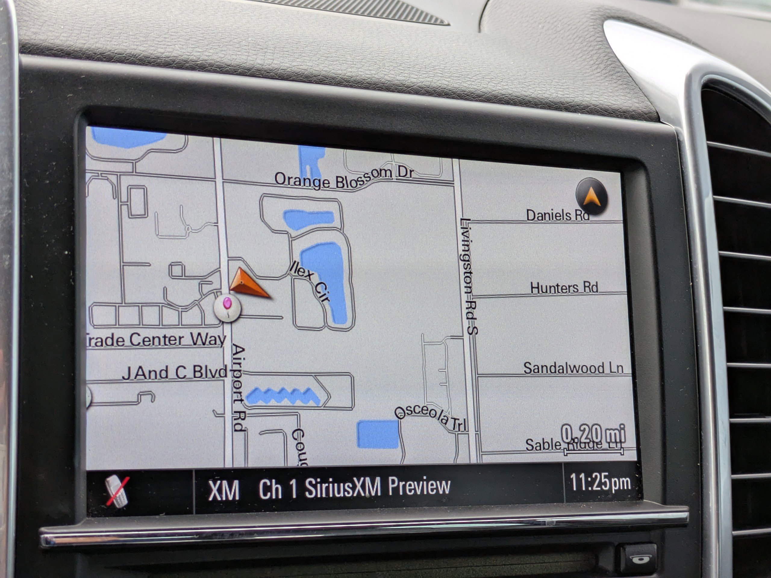 2011 Porsche Cayenne photo 22