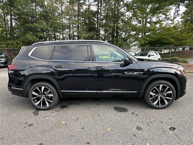 2026 Volkswagen Atlas SEL Premium R-Line photo 6