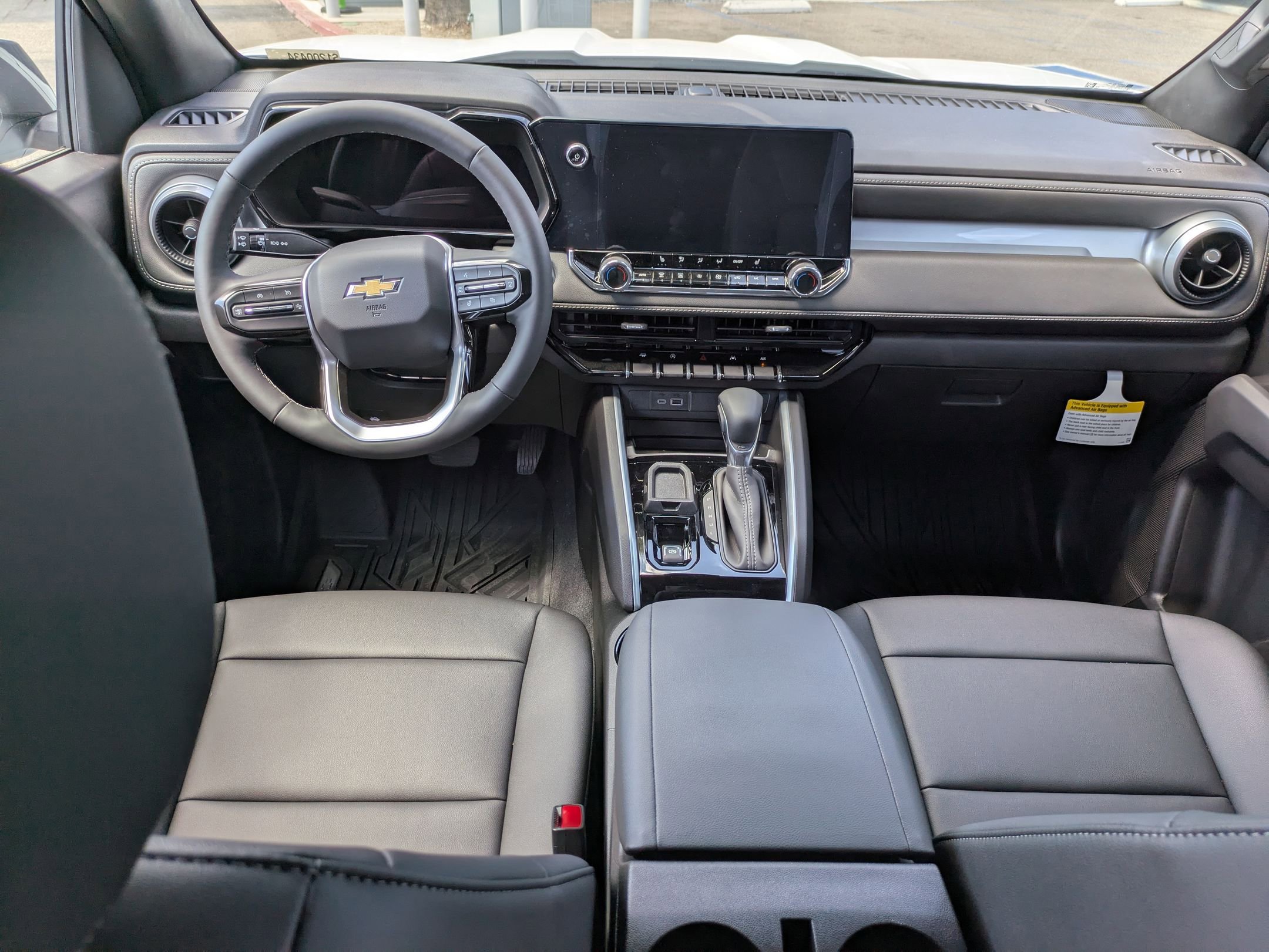 2025 Chevrolet Colorado Work Truck LT photo 15