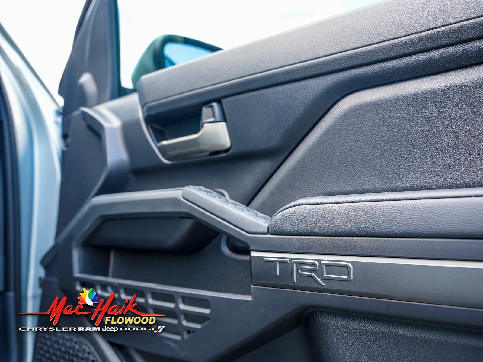 2024 Toyota Tacoma TRD Off-Road photo 13