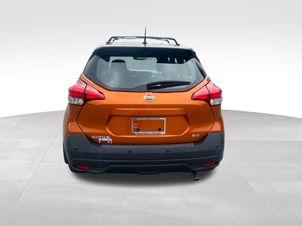 2020 Nissan Kicks SV photo 4