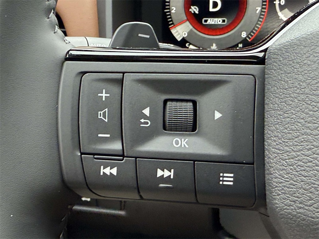2026 Nissan Rogue Platinum photo 26
