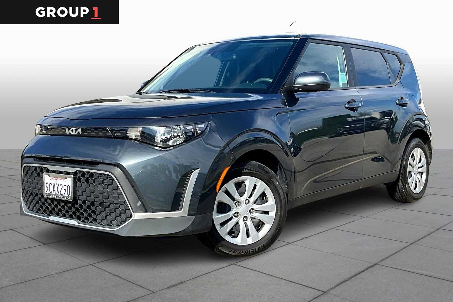 2023 Kia Soul LX's photo