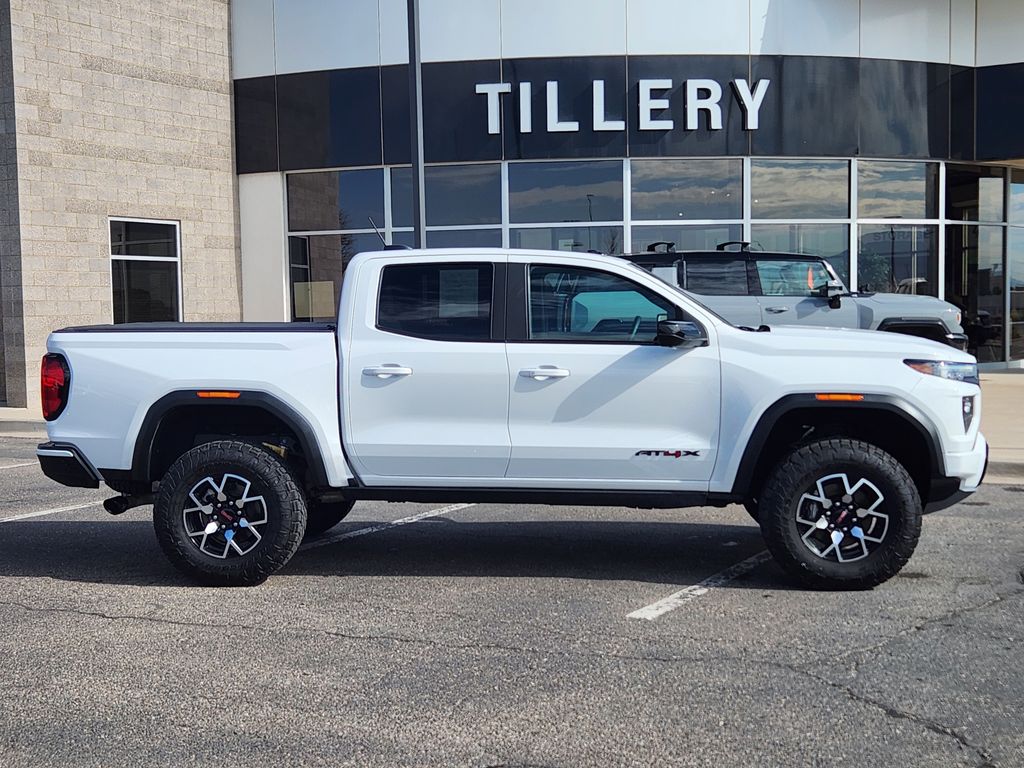 2023 GMC Canyon AT4X's photo