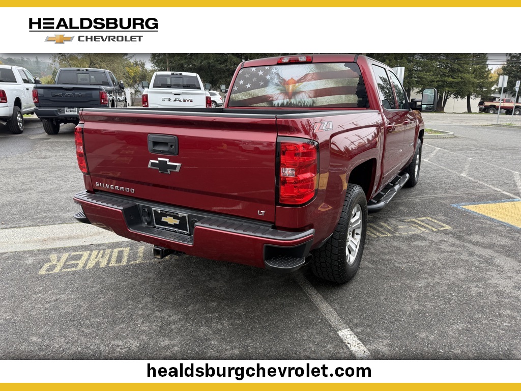 2018 Chevrolet Silverado 1500 LT photo 4