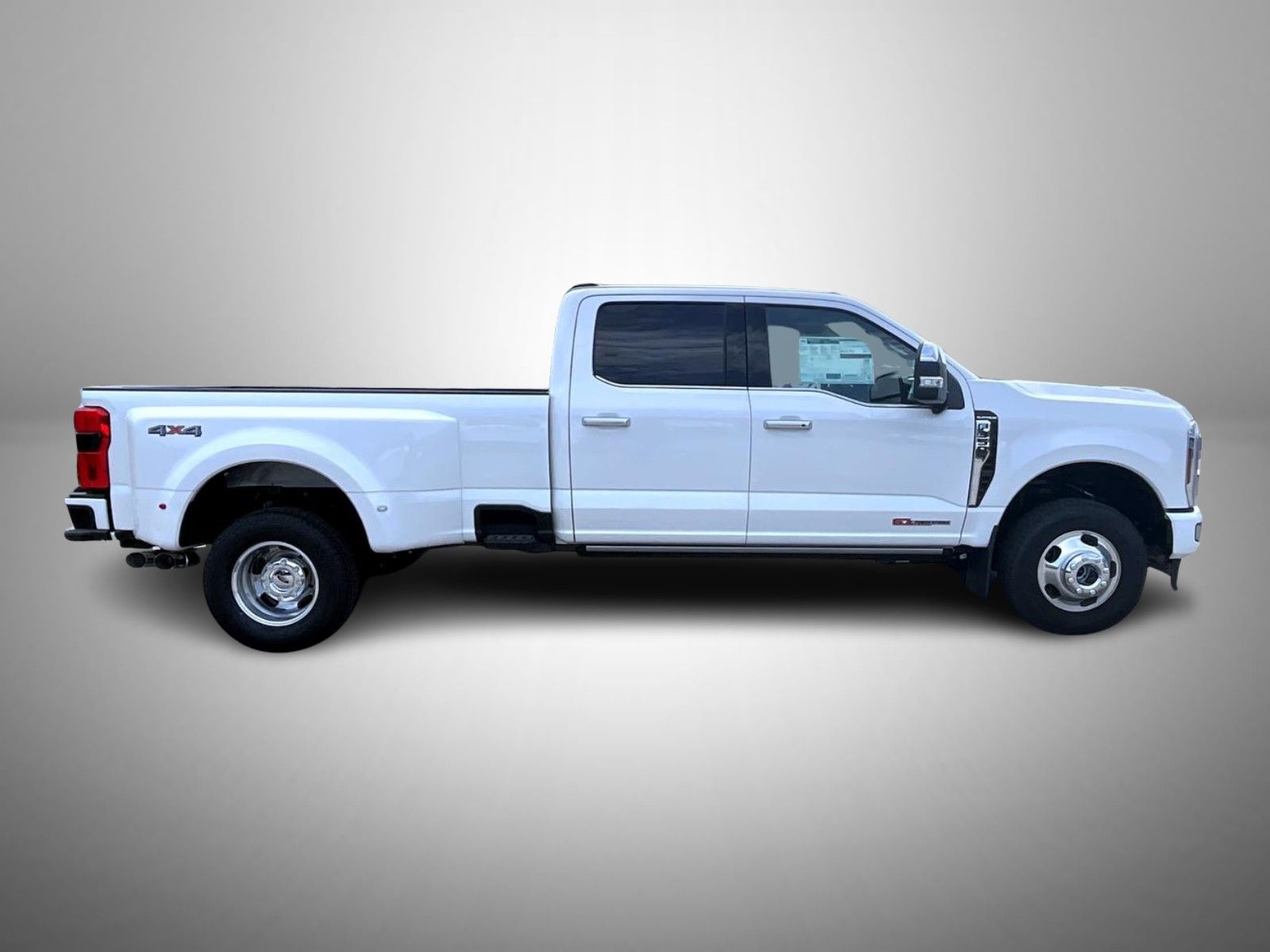 2026 Ford F-350 photo 4