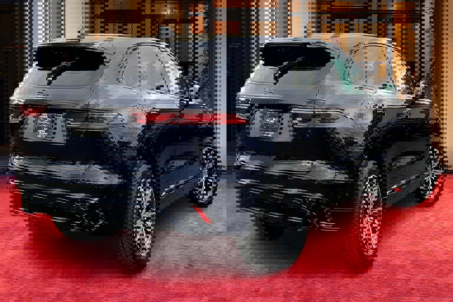 2025 Jaguar F-PACE P250 R-Dynamic S photo 13