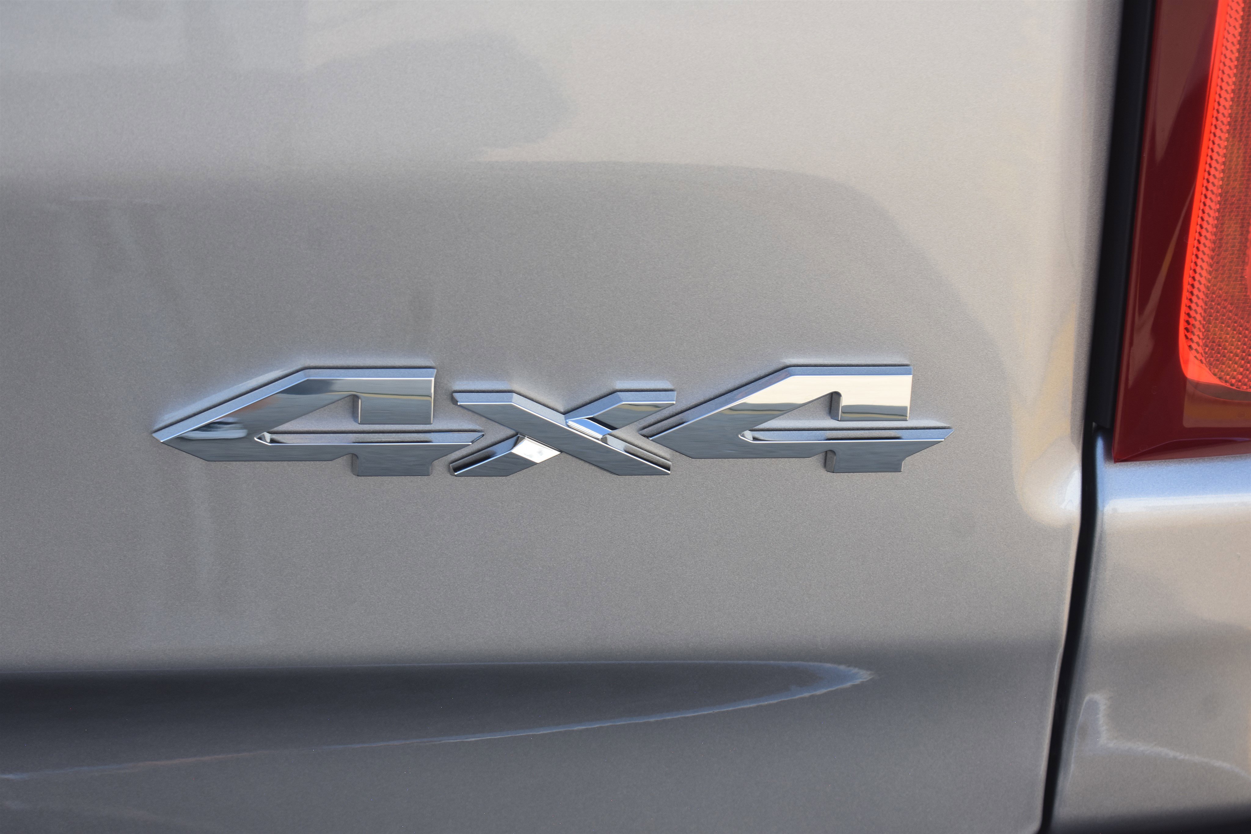 2026 Ram 1500 Laramie photo 3