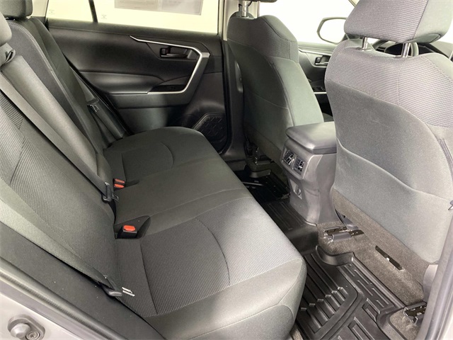 2023 Toyota RAV4 LE photo 11