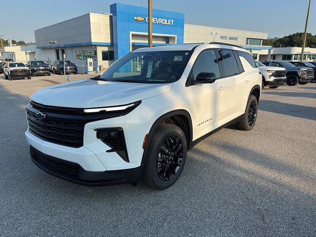 2026 Chevrolet Traverse photo 3