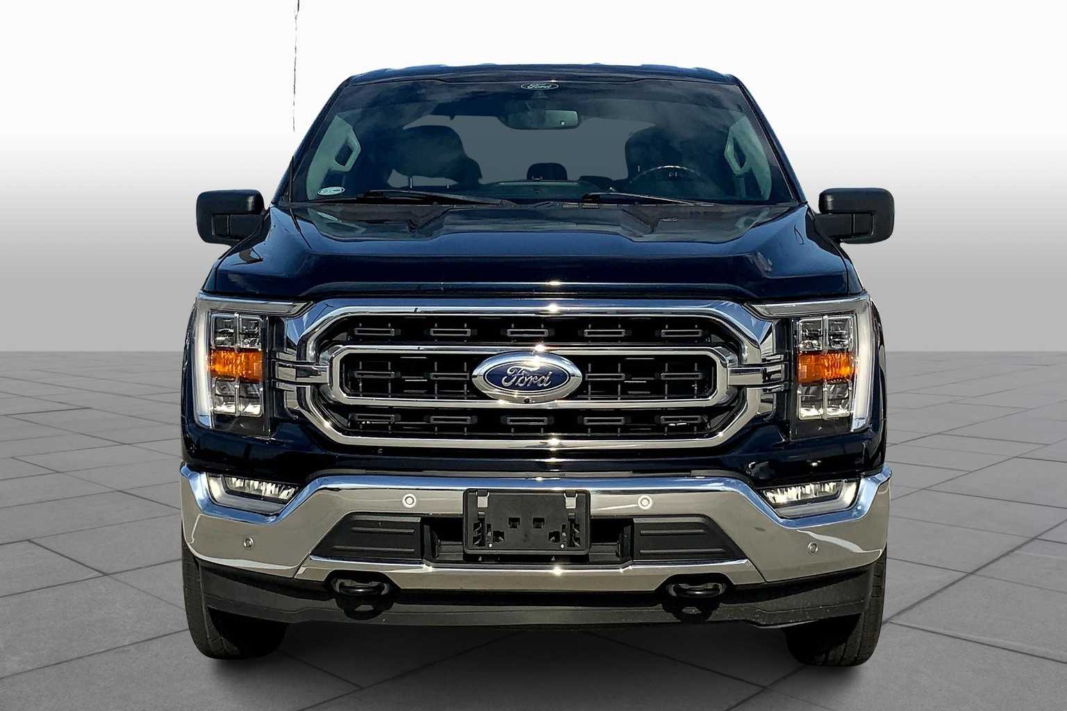 2022 Ford F-150 XLT photo 3