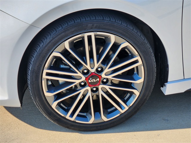 2023 Kia Forte GT photo 11