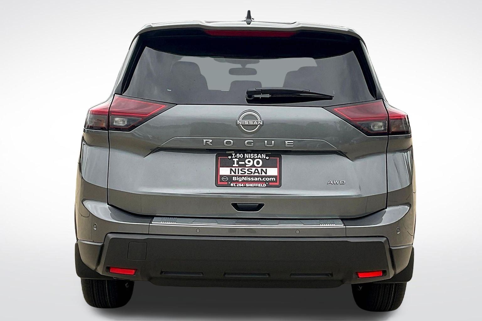 2026 Nissan Rogue SV photo 4