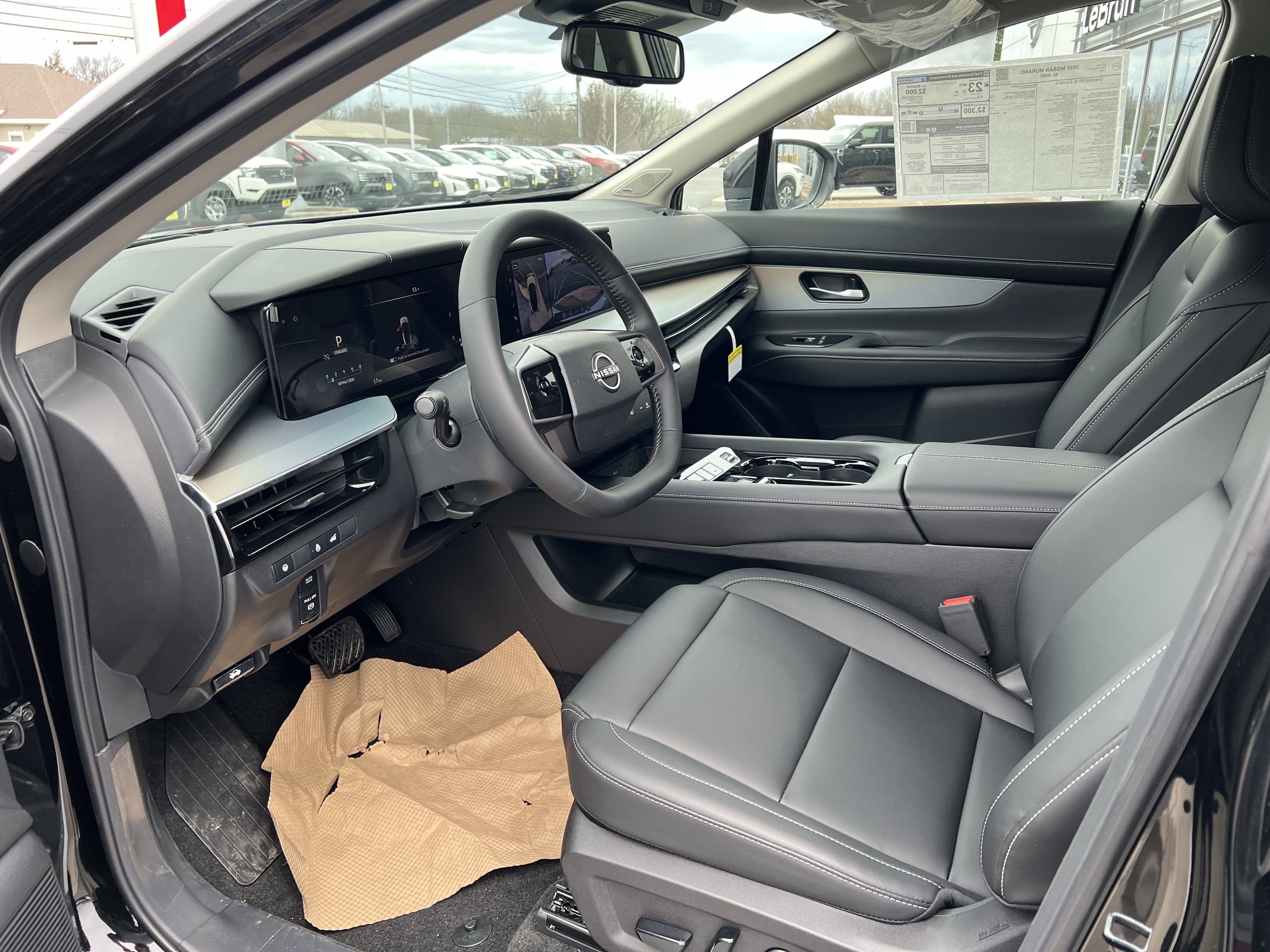 2025 Nissan Murano SL photo 2
