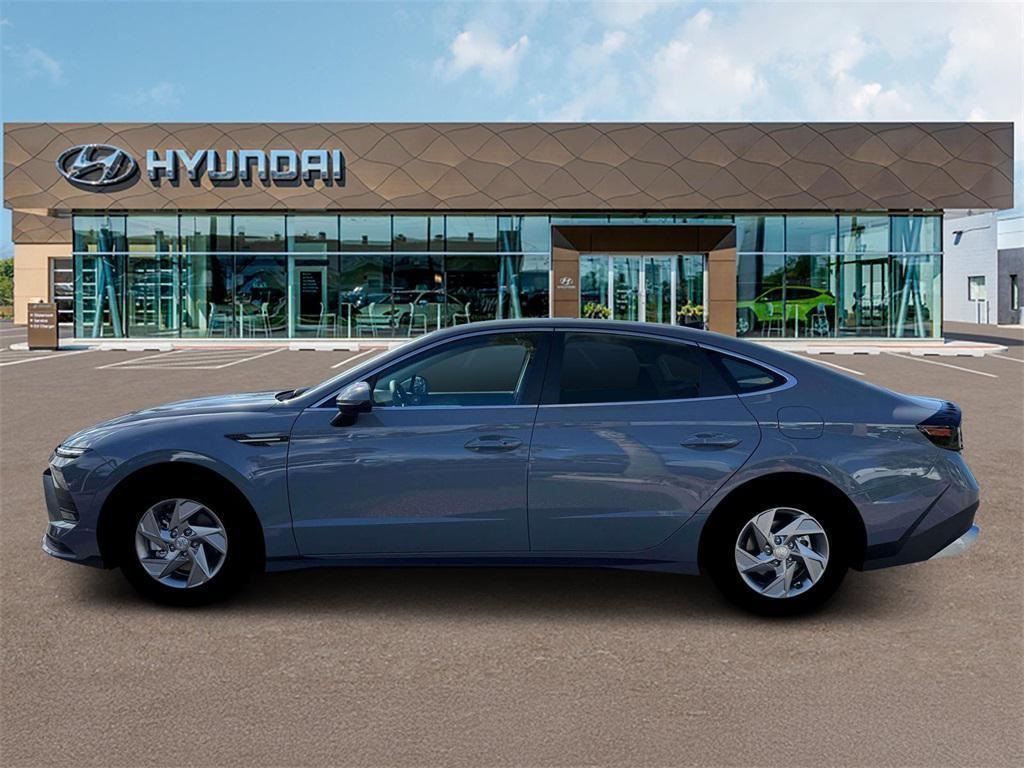 2026 Hyundai Sonata SE photo 3
