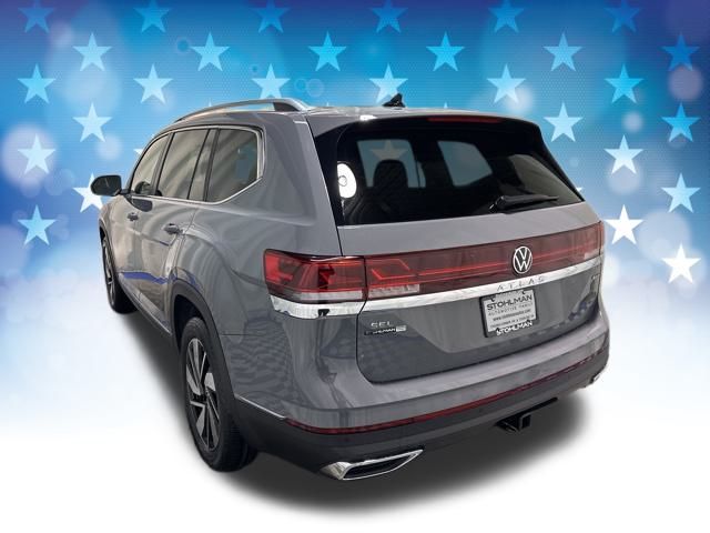 2025 Volkswagen Atlas SEL photo 2