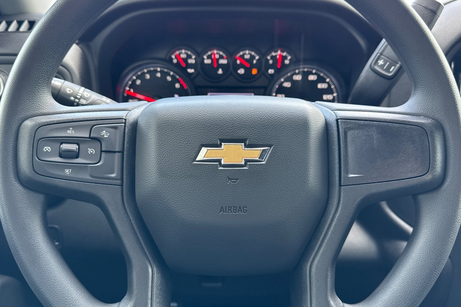 2025 Chevrolet Silverado Custom photo 20