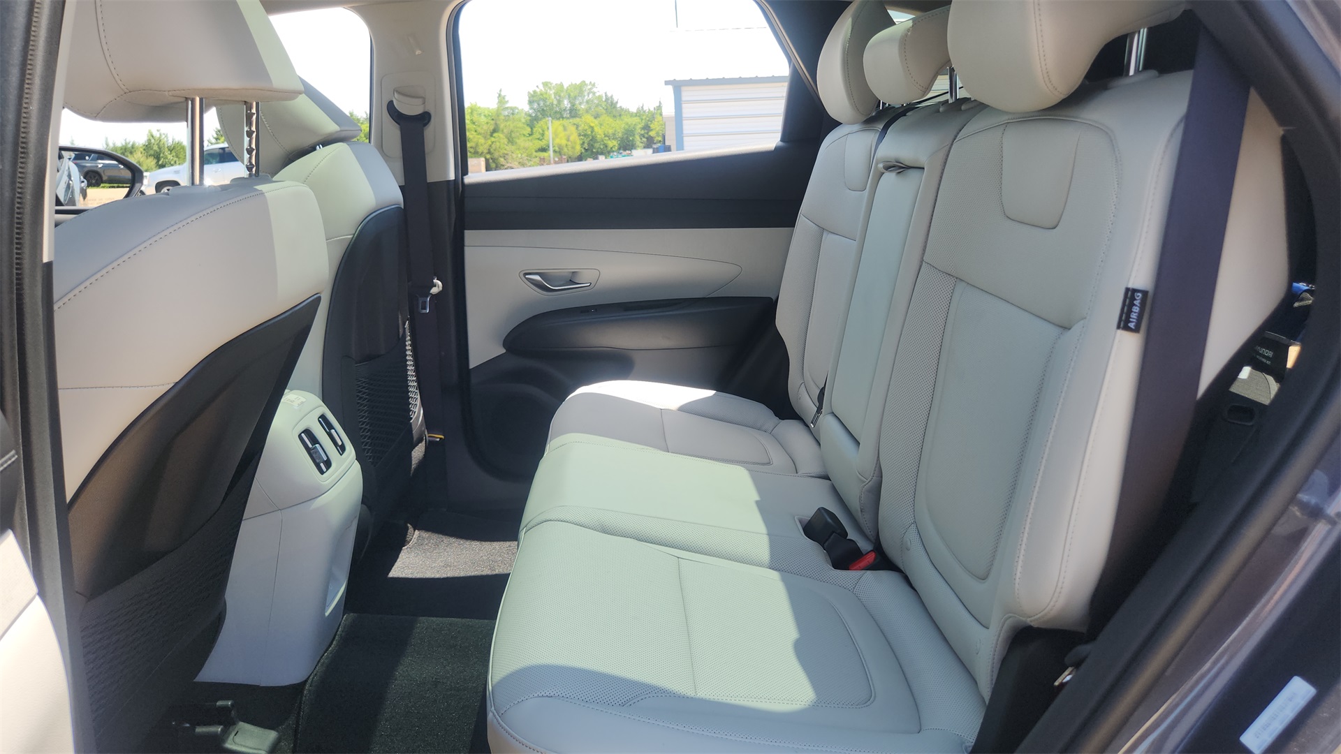 2025 Hyundai Tucson Hybrid SEL Convenience photo 17