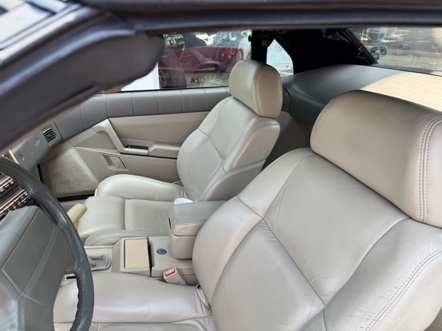 1993 Cadillac Allante photo 9