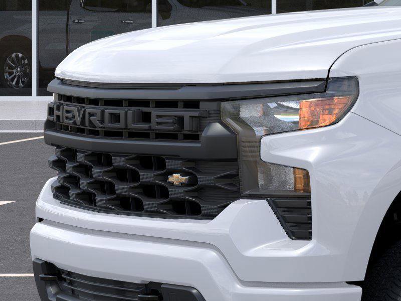 2025 Chevrolet Silverado 1500 Custom photo 13