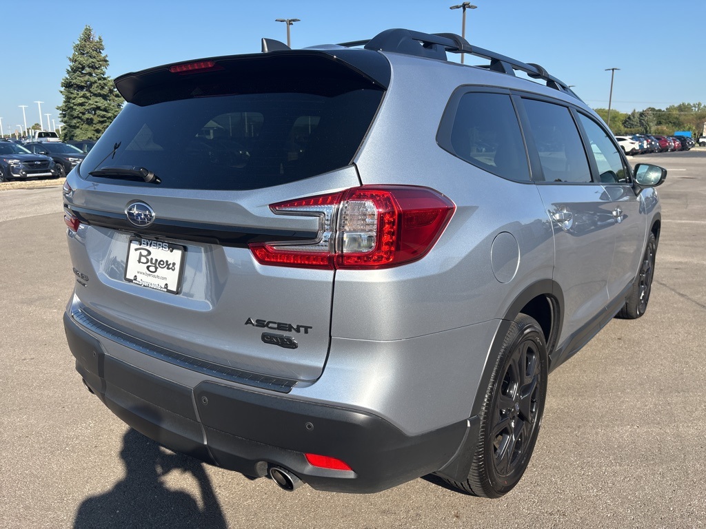 2025 Subaru Ascent Onyx Edition Touring photo 2