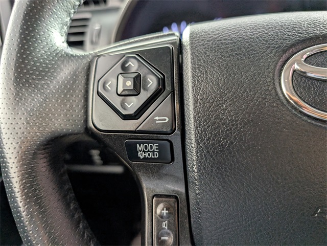 2019 Toyota 4Runner TRD Off-Road Premium photo 24