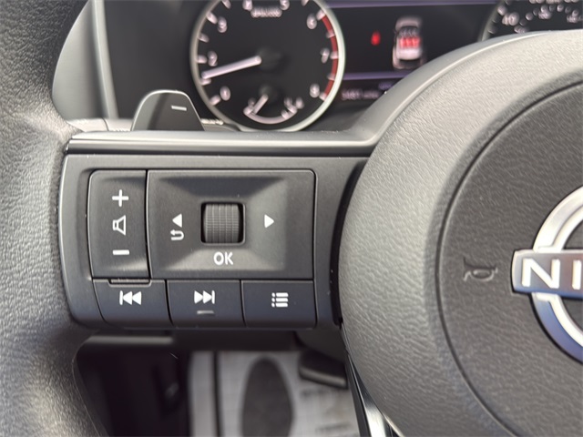 2023 Nissan Rogue S photo 10