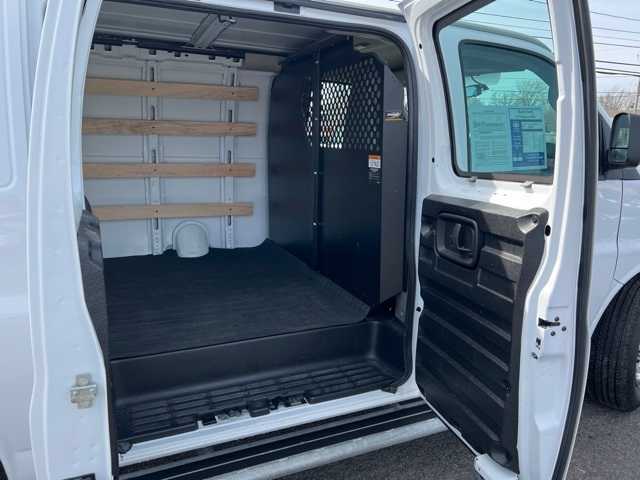 2023 Gmc Savana 2500 Cargo photo 8