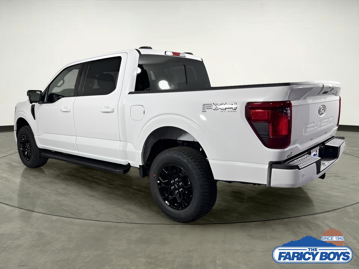 2025 Ford F-150 XLT photo 2