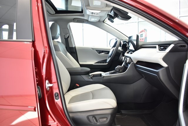 2024 Toyota RAV4 Hybrid Limited photo 12