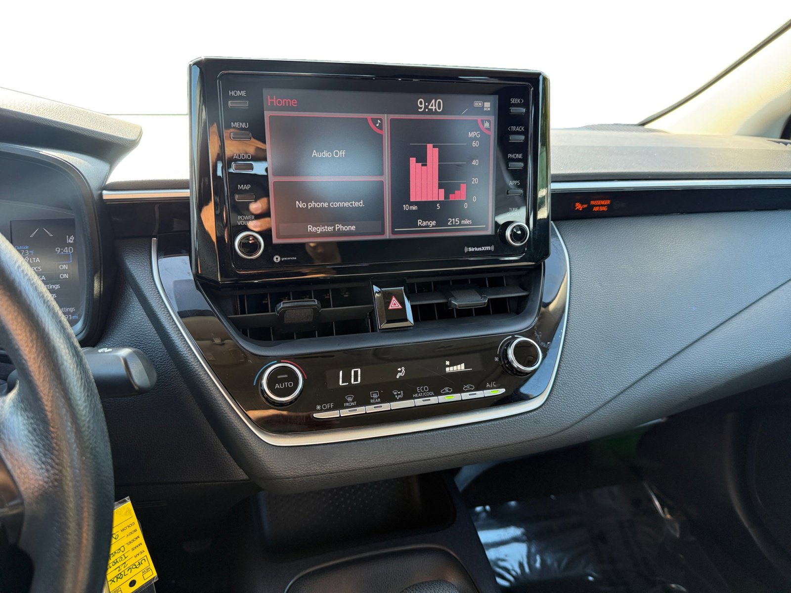 2022 Toyota Corolla LE photo 12