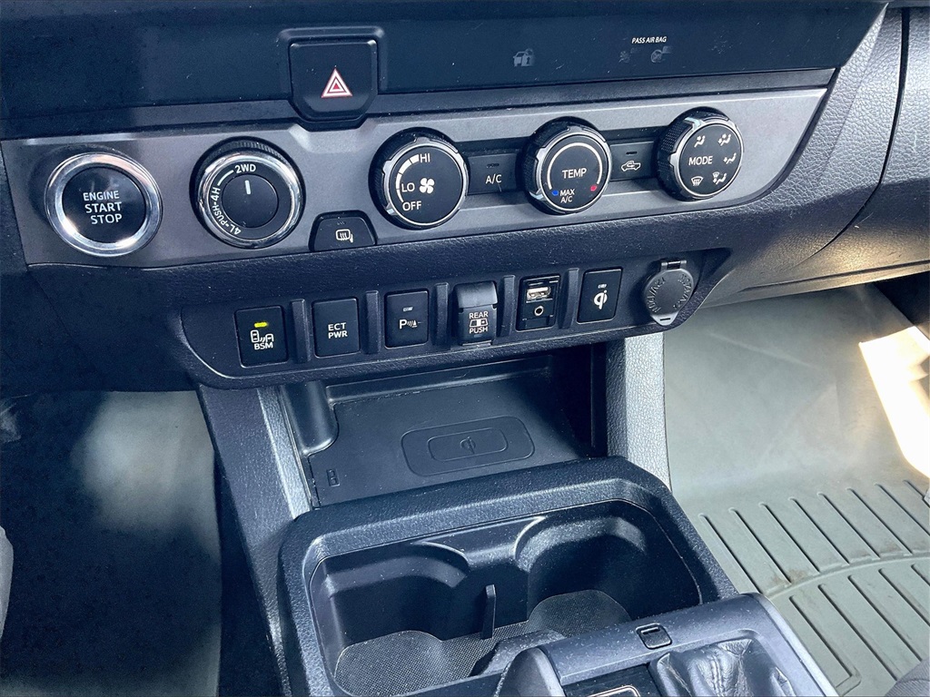 2019 Toyota Tacoma TRD Off-Road photo 22