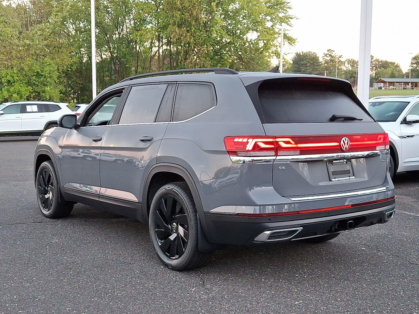 2026 Volkswagen Atlas SE Technology photo 4