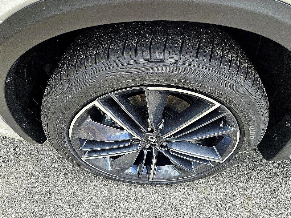 2025 Infiniti QX55 Sensory photo 18