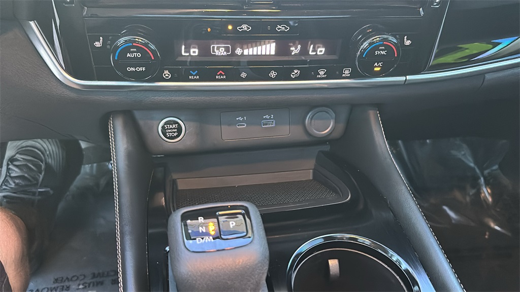 2023 Nissan Rogue SL photo 25