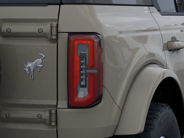 2025 Ford Bronco Outer Banks photo 21