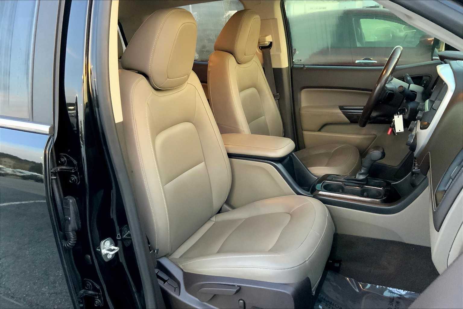 2017 Gmc Canyon SLT photo 8