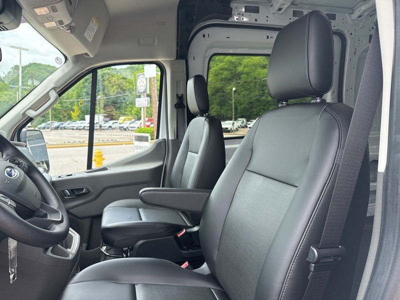 2025 Ford Transit photo 14