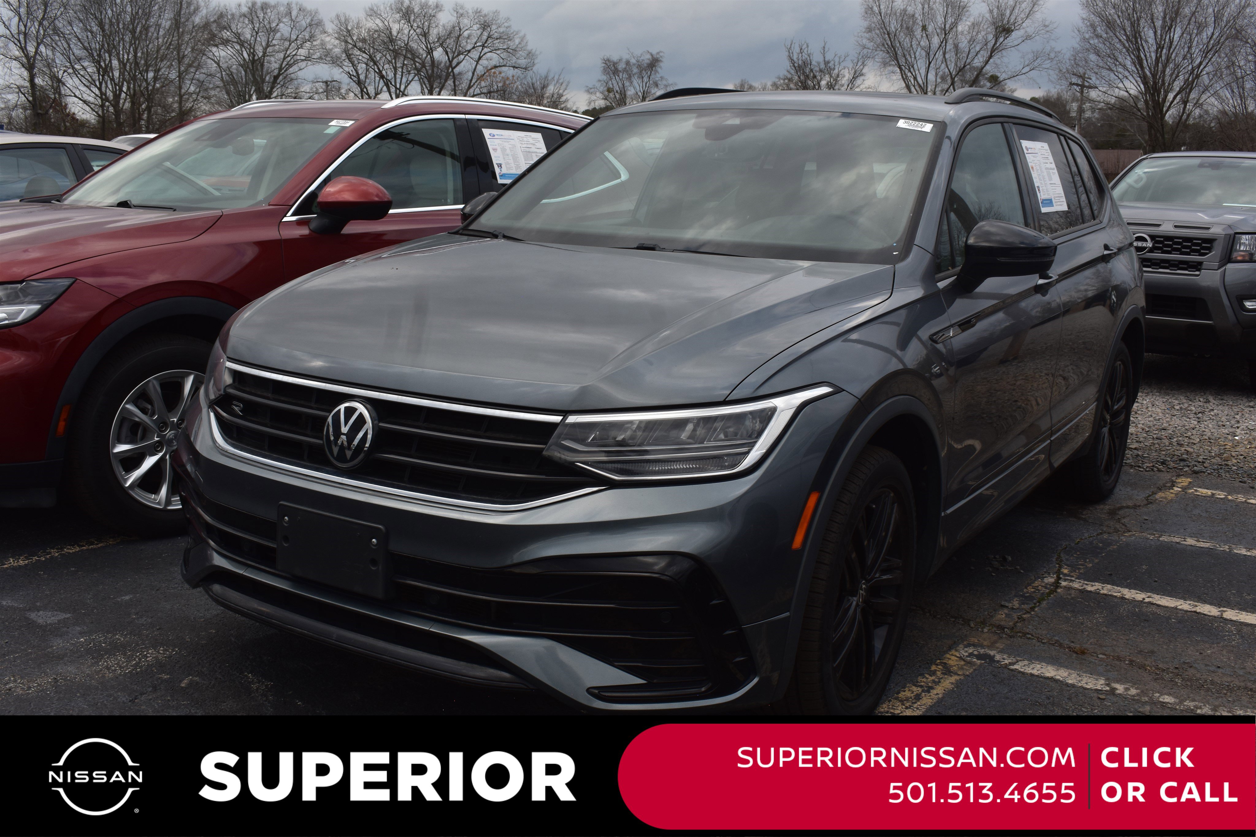 2022 Volkswagen Tiguan SE R-LINE BLACK's photo