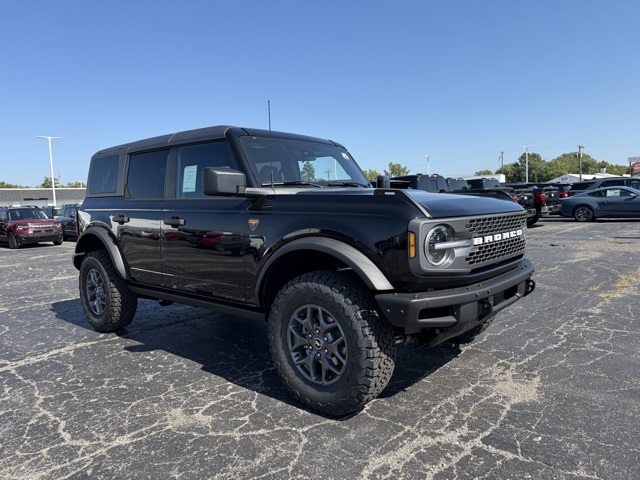 2025 Ford Bronco Badlands photo 2