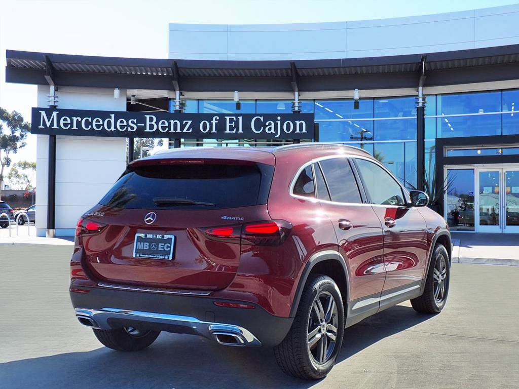 2026 Mercedes Benz GLA 250 4MATIC photo 3