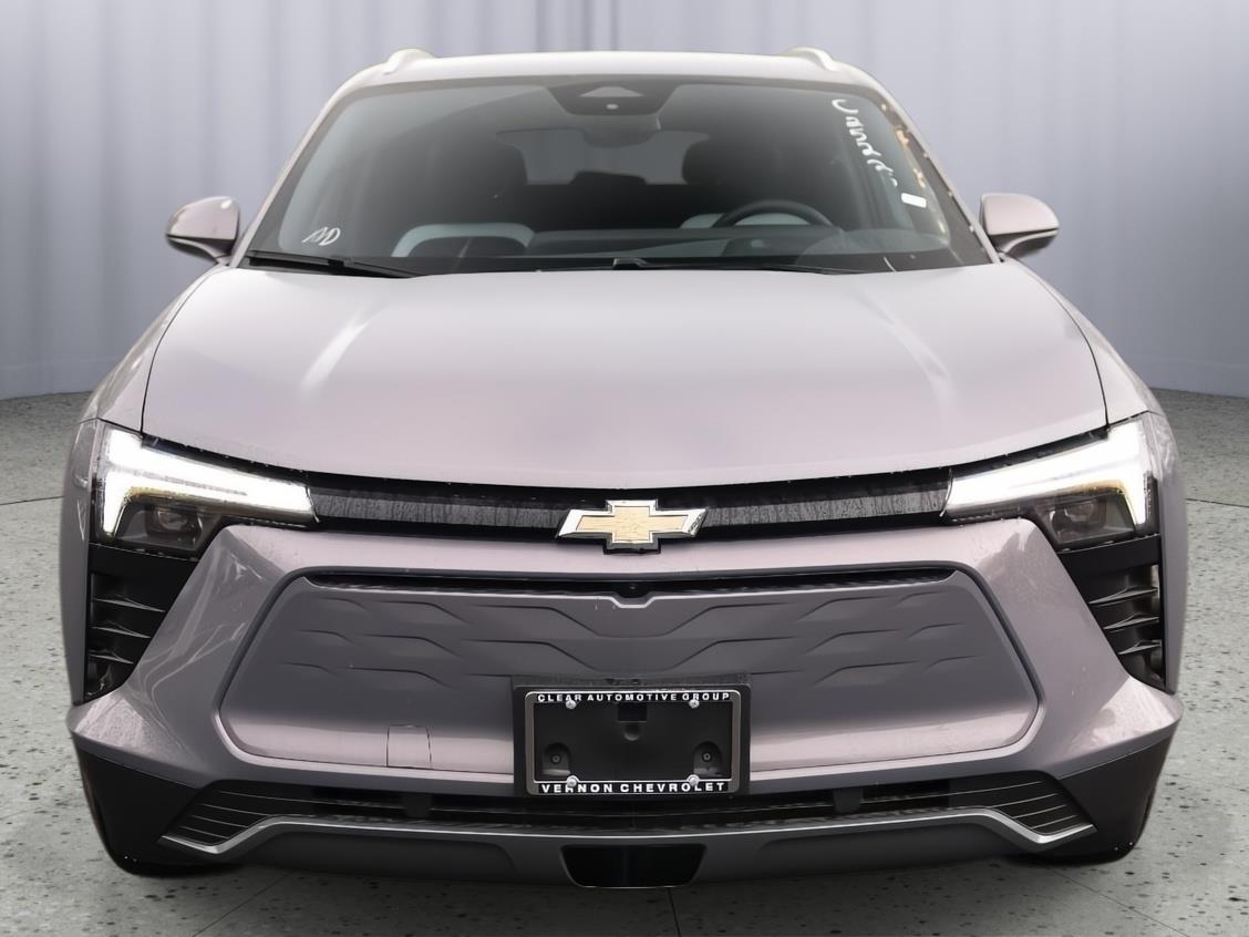 2025 Chevrolet Blazer EV photo 2